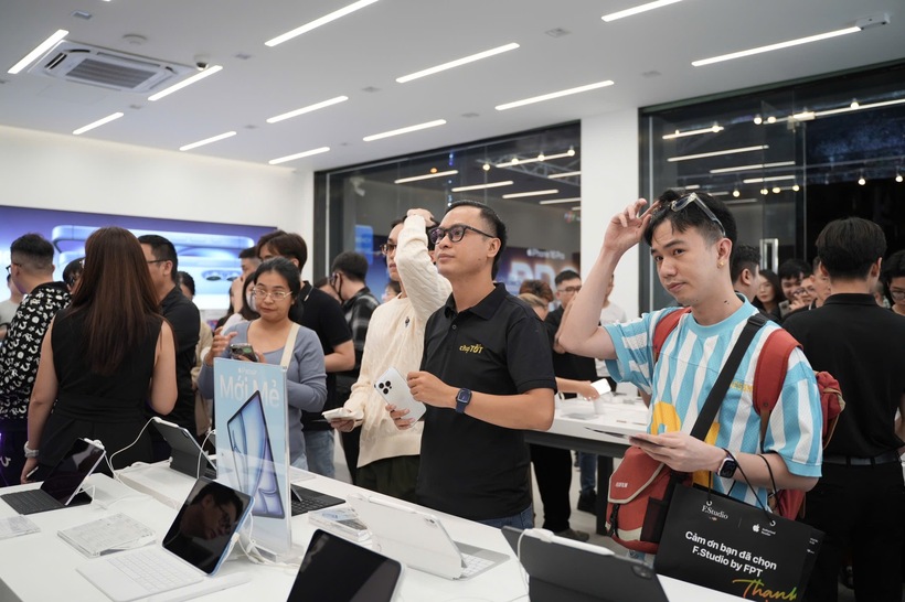 Những chiếc iPhone 16 Series đầu tiên đã có chủ sở hữu.