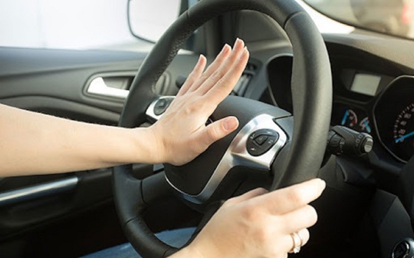 Việc sử dụng còi xe đúng cách là một hành vi văn minh và góp phần đảm bảo trật tự an toàn giao thông.