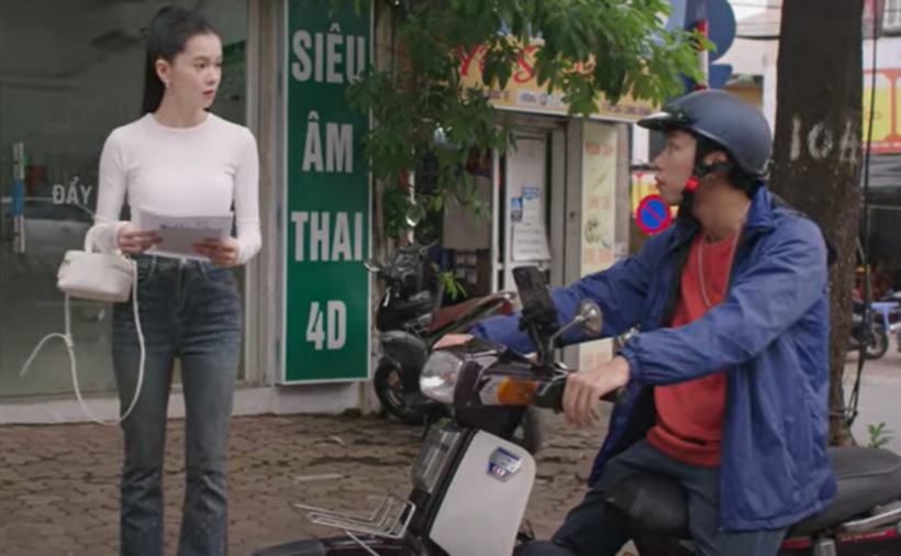 Như bắt trúng cuốc xe của Chải sau khi đi khám thai.