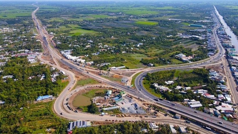 Đề nghị sớm chi trả bồi hoàn kinh phí do thi công làm hư hỏng nhà cửa của người dân cặp đường cao tốc Mỹ Thuận - Cần Thơ