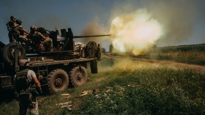 Nga chớp "cơ hội hiếm thấy" càn quét khắp các mặt trận ở Ukraine. Ảnh: CNBC