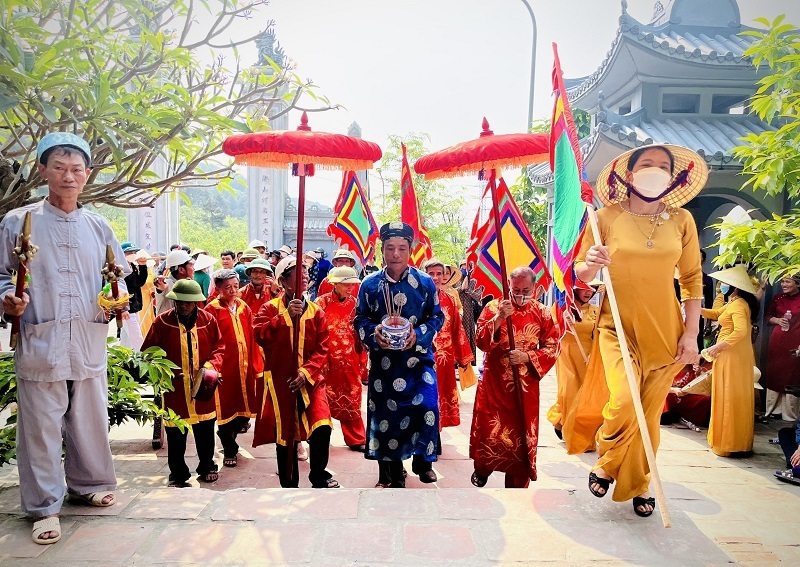 Lễ hội Rằm tháng Giêng ở đền thờ Công Chúa Liễu Hạnh