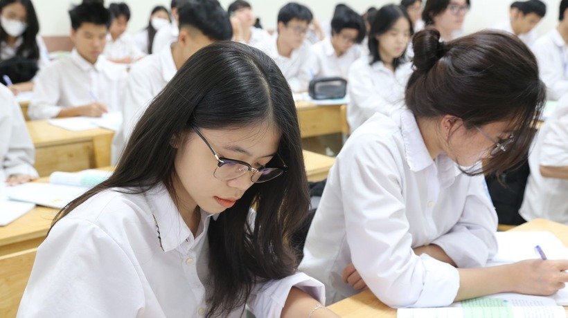 Năm 2025 học sinh lớp 12 sẽ thi tốt nghiệp THPT theo Chương trình GDPT mới với nhiều thay đổi. Ảnh minh họa