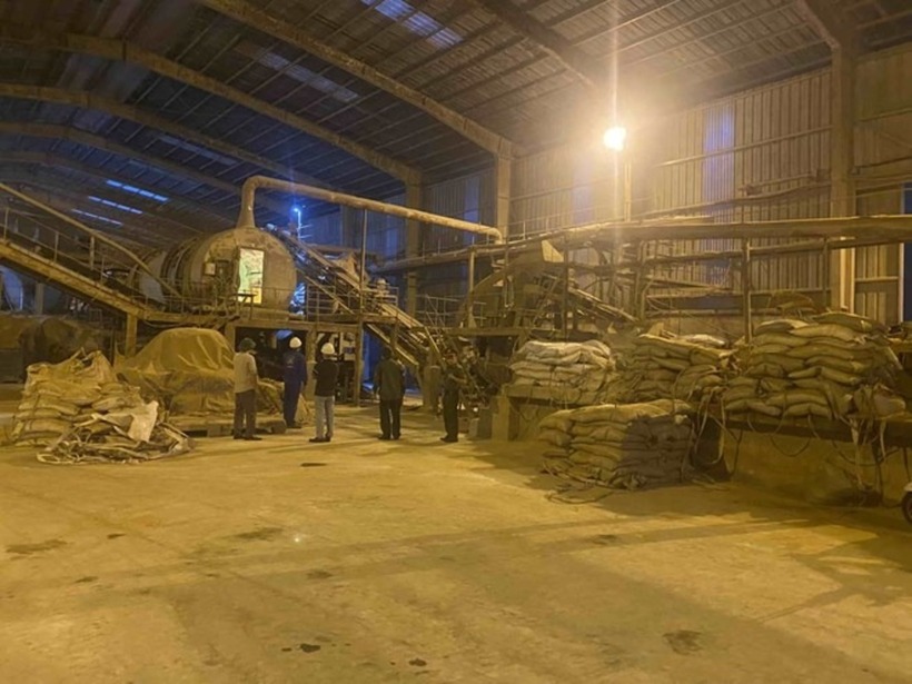 Hiện trường vụ tai nạn lao động tại Công ty CP Phân lân Ninh Bình khiến một công nhân tử vong. Ảnh: Lao Động