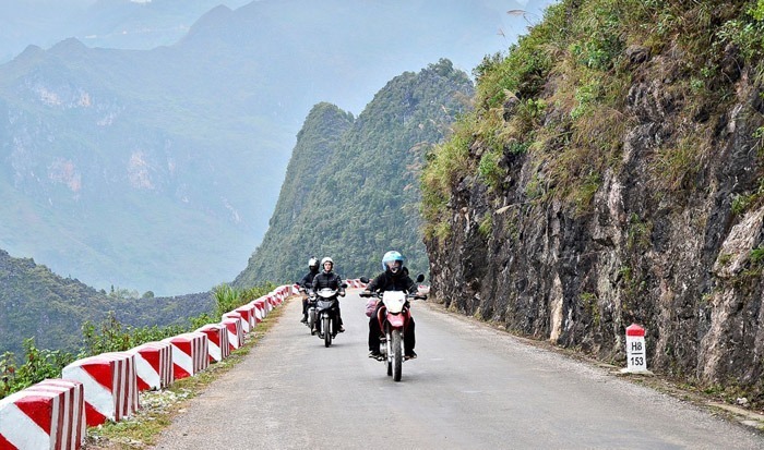 Khi nói đến phượt Hà Giang, phương tiện phổ biến và tiện lợi nhất chính là xe máy.