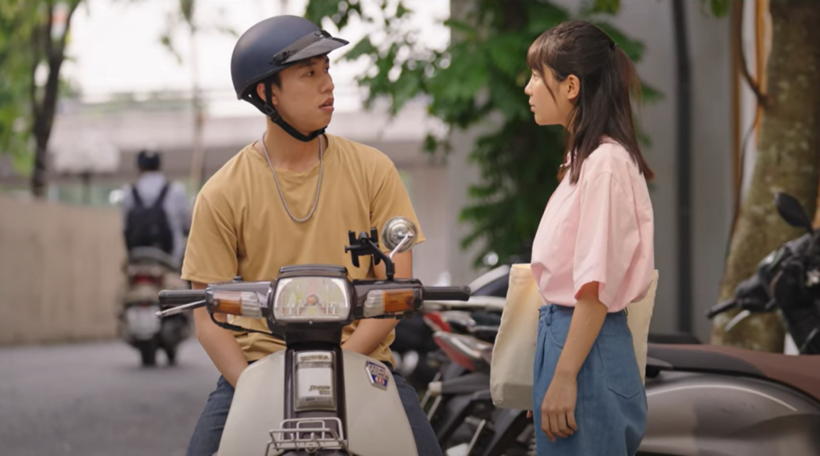 Pu giục Chải mau về đưa ông Chiểu ra bến xe.