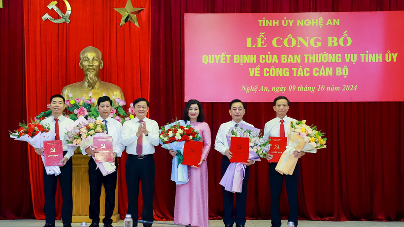 Giám đốc Sở Y tế Nguyễn Thị Hồng Hoa được điều động, bổ nhiệm giữ chức Trưởng Ban Tuyên giáo Tỉnh ủy Nghệ An. Ảnh: Báo Nghệ An