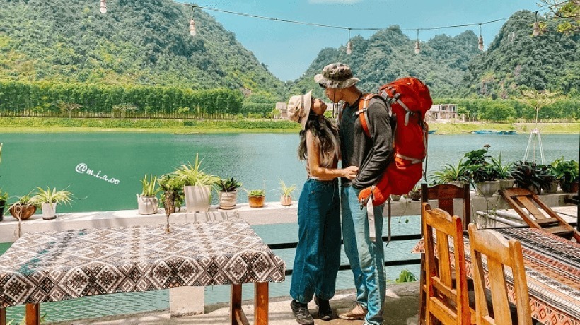 Đi du lịch Quảng Bình nên lựa chọn trang phục phù hợp với nơi bạn định đến.