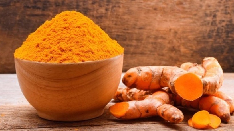 Tác dụng chống đông máu của curcumin có thể dẫn đến chảy máu quá nhiều nếu dùng cùng với thuốc chống đông máu hoặc thuốc làm loãng máu như aspirin, clopidogrel hoặc warfarin... Ảnh minh họa