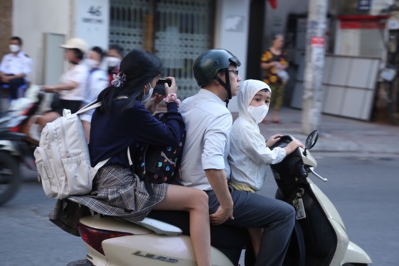 Một trường hợp phụ huynh vi phạm quy định về đảm bảo TTATGT