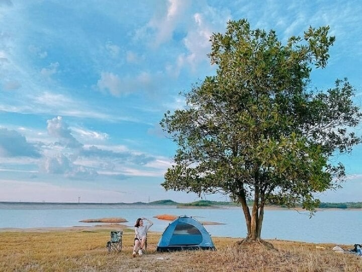 Hồ An Mã là nơi sinh sống của nhiều loài cá nước ngọt.