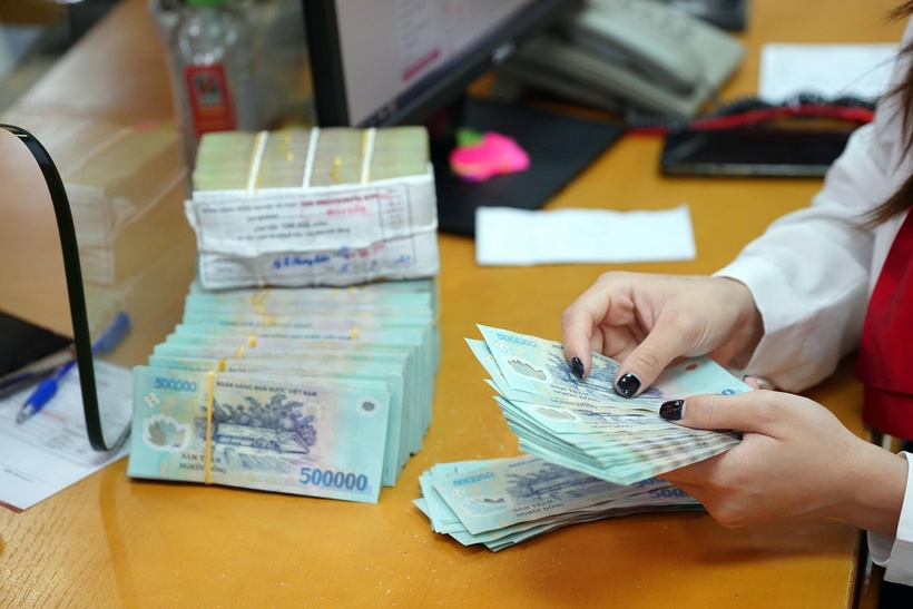 Ngân hàng Nhà nước cho biết đã tăng cường rà soát, giám sát chặt chẽ hoạt động đại lý bảo hiểm của các chi nhánh tổ chức tín dụng có tỷ lệ tái ký bảo hiểm năm thứ 2 thấp...