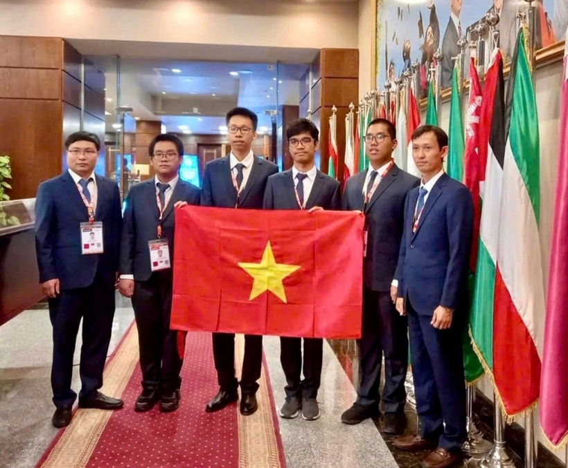 Các đoàn học sinh Việt Nam đã mang về thành tích xuất sắc tại các kỳ thi Olympic khu vực và quốc tế năm 2024 với 38 huy chương, bằng khen. Ảnh minh họa: VietnamPlus