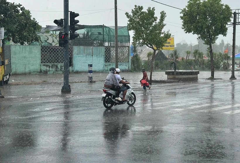 Thời tiết hôm nay ngày 12/10: Nam Bộ và Tây Nguyên vẫn chưa ngừng mưa. Ảnh minh họa