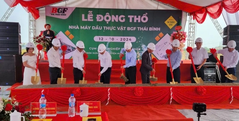 Lãnh đạo tỉnh Thái Bình và nhà đầu tư thực hiện nghi thức động thổ Nhà máy Dầu thực vật BGF Thái Bình - Ảnh: Báo Công thương