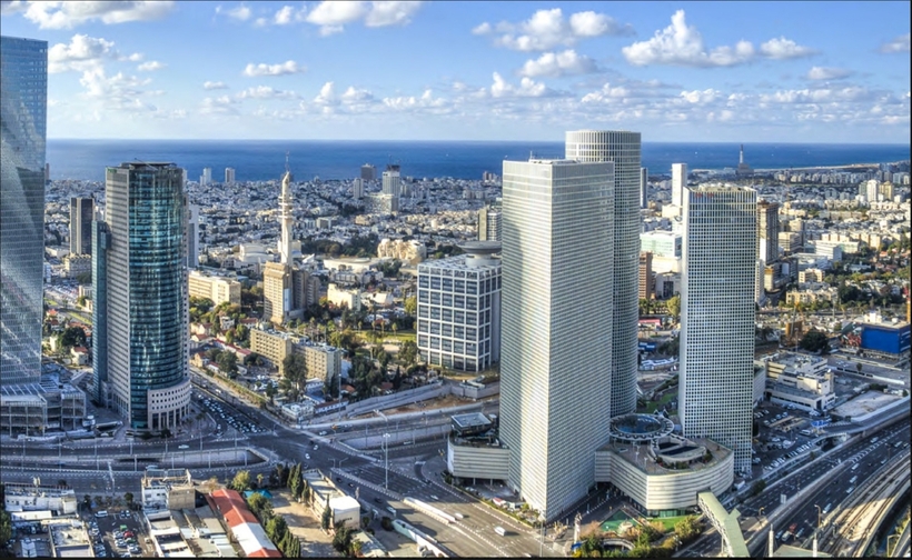 Tổ hợp 3 tòa tháp thuộc Trung tâm Azrieli ở Israel. Ảnh: Times of Israel