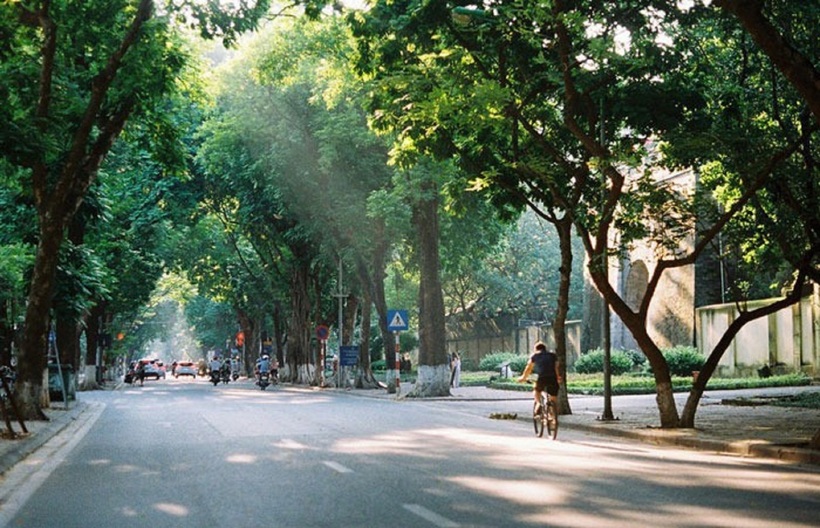 Thời tiết hôm nay ngày 14/10: Miền Bắc nắng hanh, Nam Bộ mưa lớn. Ảnh minh họa