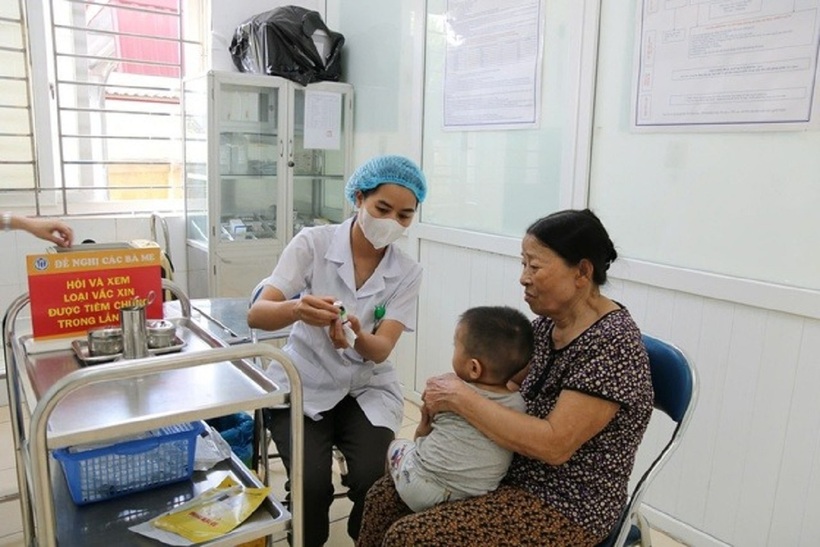 Hà Nội bước vào chiến dịch tiêm vaccine phòng bệnh sởi cho trẻ. Ảnh: CDC Hà Nội