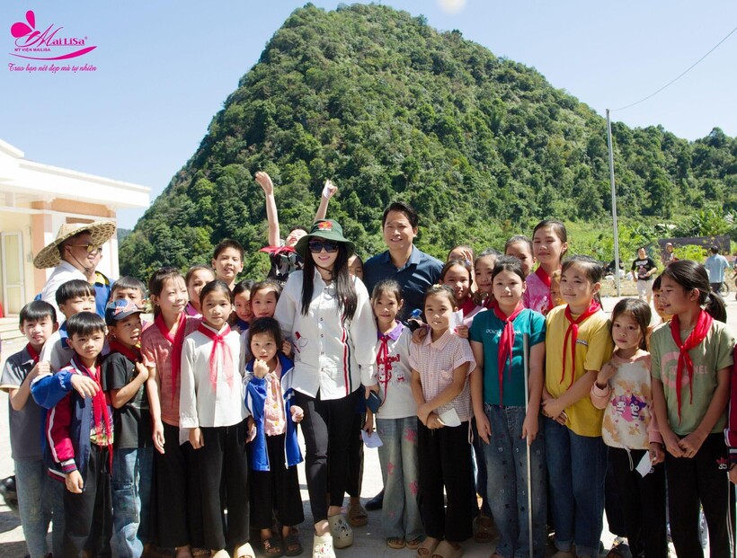 Hình ảnh đẹp trong một chuyến thiện nguyện của vợ chồng doanh nhân Khánh Mailisa