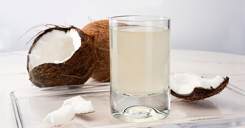 Nước dừa không chỉ là một loại nước giải khát thơm ngon mà còn có khả năng hỗ trợ giảm cân một cách tự nhiên.