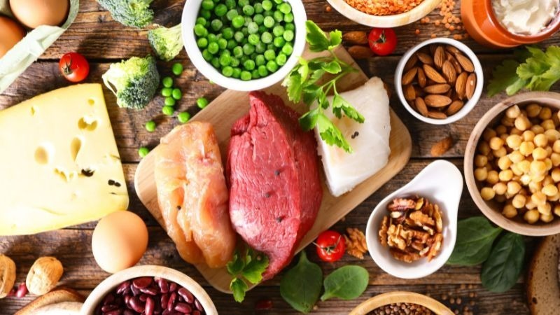 Việc ăn ít no lâu không chỉ giúp bạn có một vóc dáng thon gọn mà còn mang lại nhiều lợi ích cho sức khỏe như giảm nguy cơ mắc các bệnh tim mạch, tiểu đường, huyết áp cao...