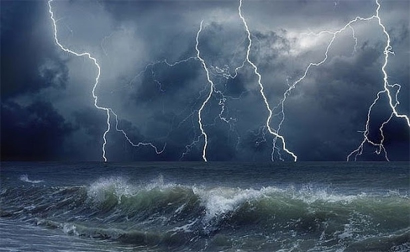Thời tiết hôm nay ngày 18/10: Lốc xoáy, gió giật mạnh trên biển. Ảnh minh họa