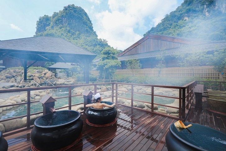 “Chữa lành” mùa thu đông trong không gian chuẩn Nhật tại Yoko Onsen Quang Hanh