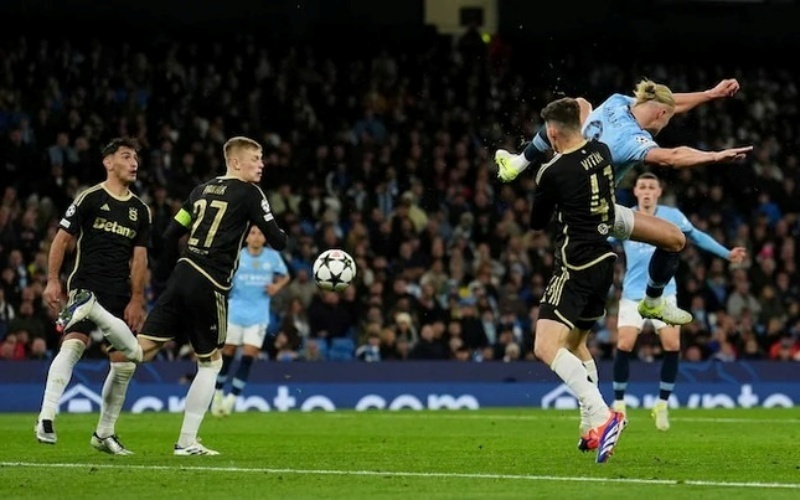 Haaland có bàn thắng mà theo mô tả của Pep Guardiola thì “người thường không thể ghi được bàn như vậy”. Ảnh: Báo Tiền phong.