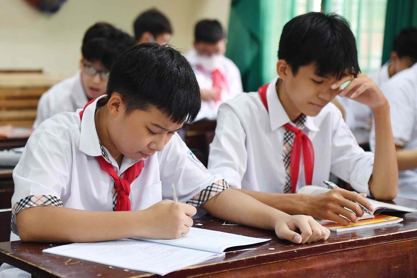 Trường có giáo viên vi phạm quy định dạy thêm sẽ không được xét thi đua. Ảnh minh họa: Vietnamnet.