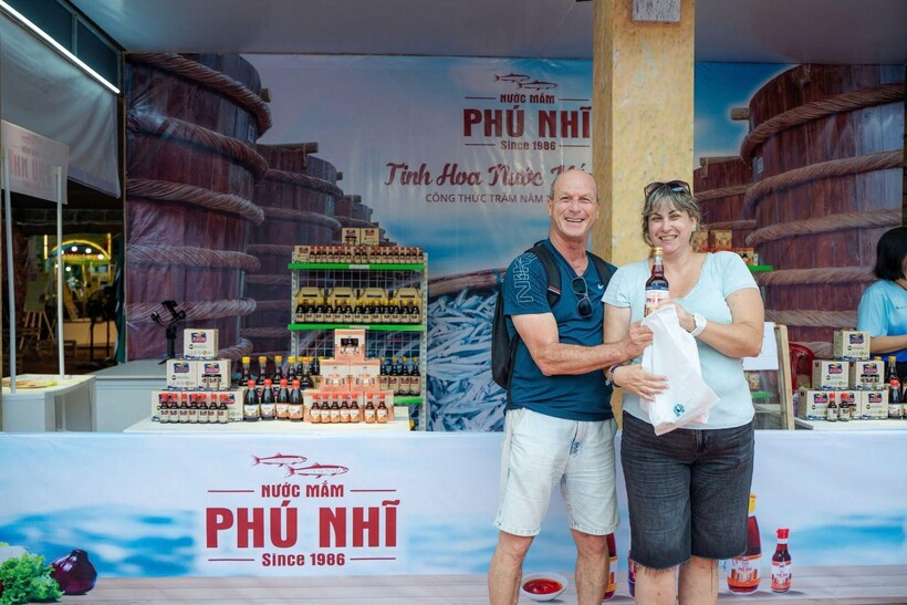Lễ hội Nước mắm TP.HCM 2024 Phú Nhĩ: Dấu ấn đẹp của văn hóa ẩm thực truyền thống - 2