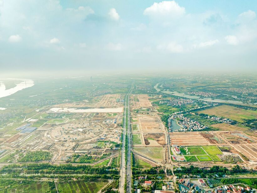 Cùng với các dự án hạ tầng trọng điểm, Vinhomes Global Gate cũng đang tăng tốc thi công, tạo diện mạo mới cho quận Đông Anh tương lai