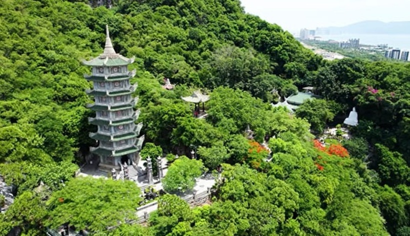 Khu du lịch Ngũ Hành Sơn là điểm đến tuyệt vời dành cho những ai yêu thích khám phá vẻ đẹp thiên nhiên và tìm hiểu văn hóa, tâm linh.