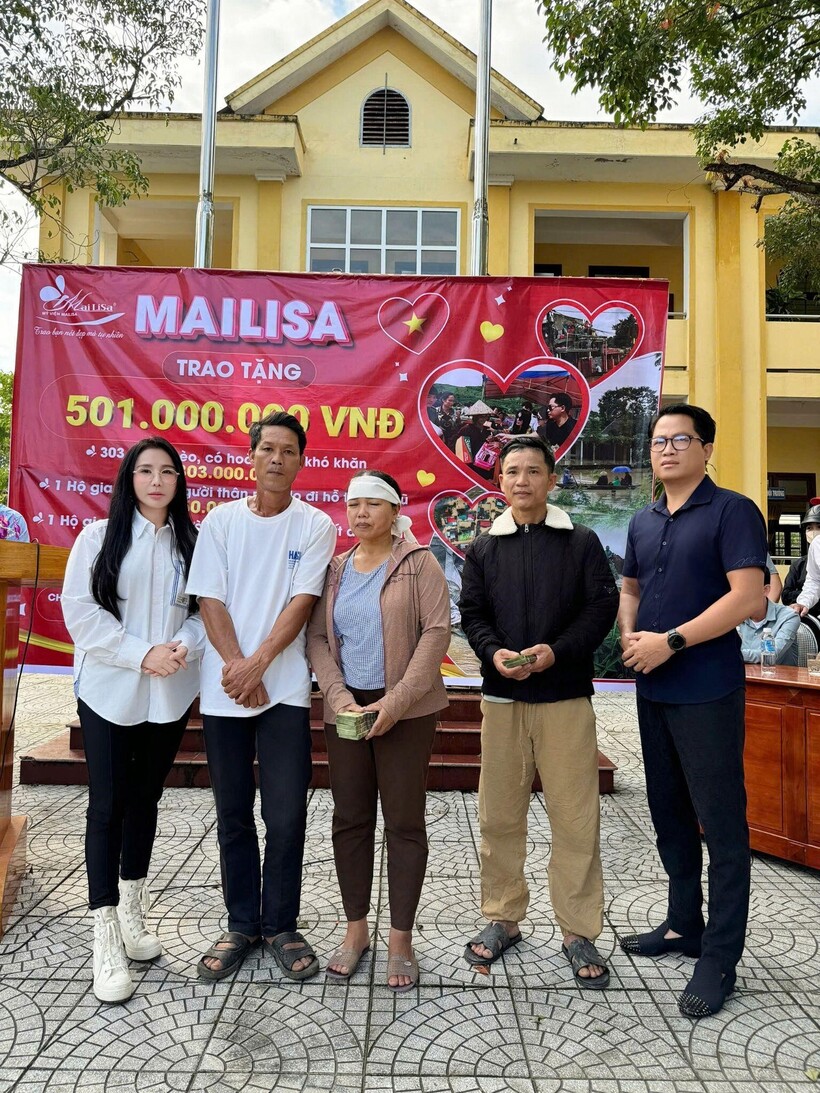 Mailisa trao yêu thương, dành tặng 50 triệu đồng đến gia đình người thanh niên dũng cảm hy sinh trong lũ