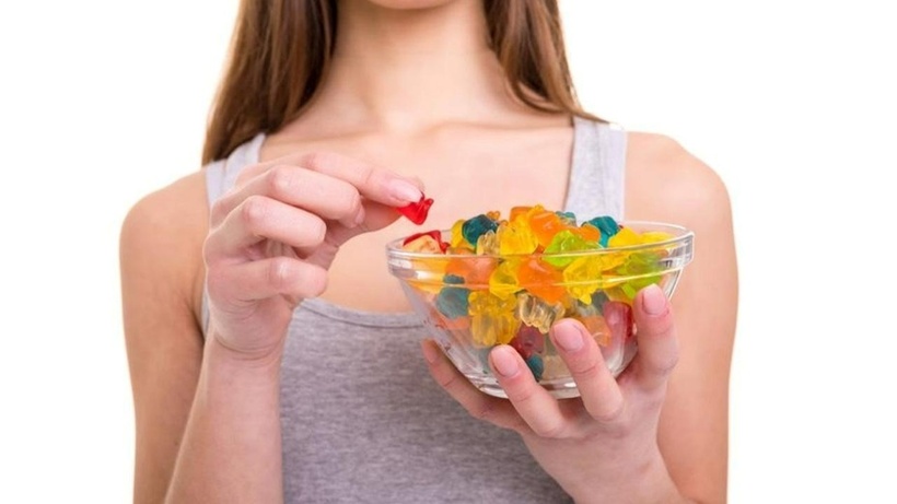 Công việc này thường là nghề tay trái của họ - những người đến từ đủ các ngành nghề như giáo viên, tài xế, nội trợ, thậm chí học sinh, sinh viên.