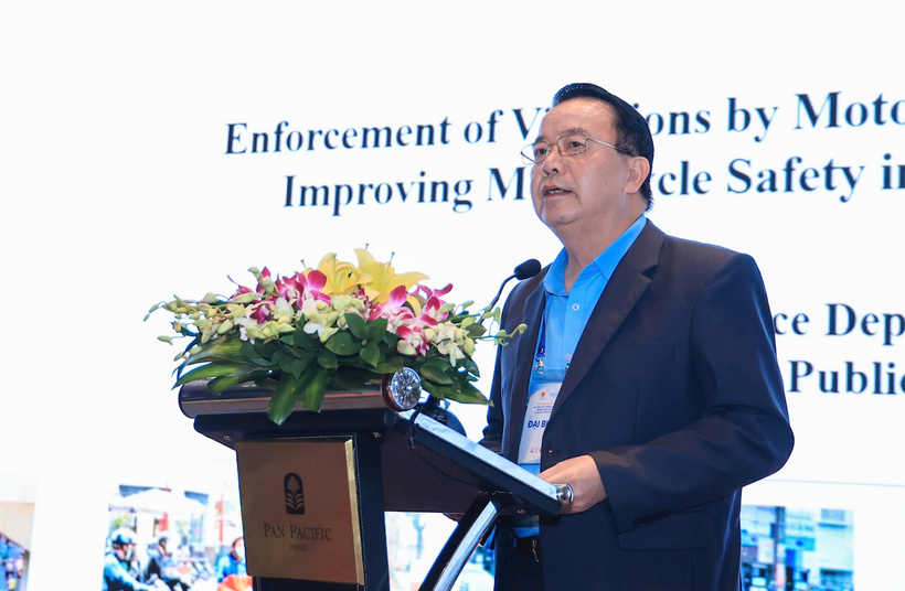Thiếu tướng Nguyễn Văn Trung, Cục trưởng Cục CSGT (Bộ Công an) phát biểu tại Hội thảo quốc tế "An toàn giao thông xe máy: Những thách thức và bài học kinh nghiệm"