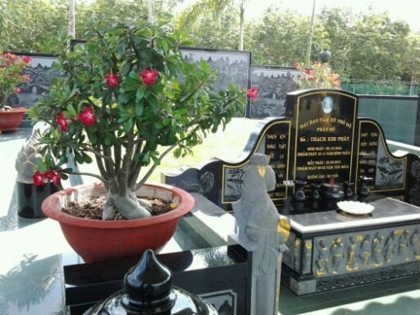 Ngôi mộ tiền tỷ của nữ "đại gia bán bún nghìn tỷ" nằm ở đâu? - 7