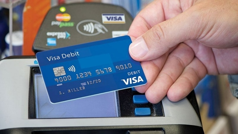 Thẻ ghi nợ, còn gọi là Debit Card, là loại thẻ nhựa sử dụng cho các giao dịch như rút tiền, thanh toán, chuyển khoản…