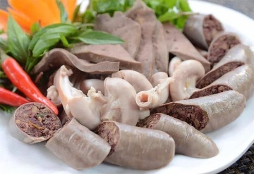 Lòng lợn là món ăn khoái khẩu của nhiều người.