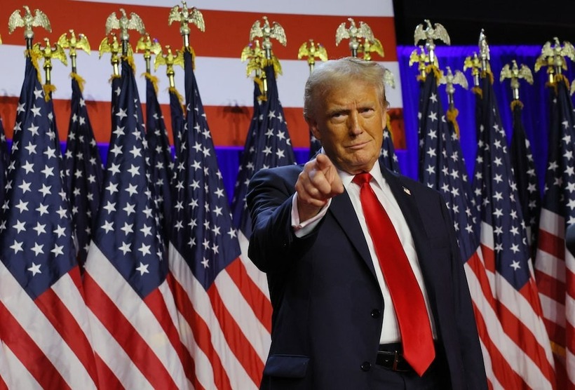 Ông Trump tuyên bố chiến thắng. Ảnh: Reuters