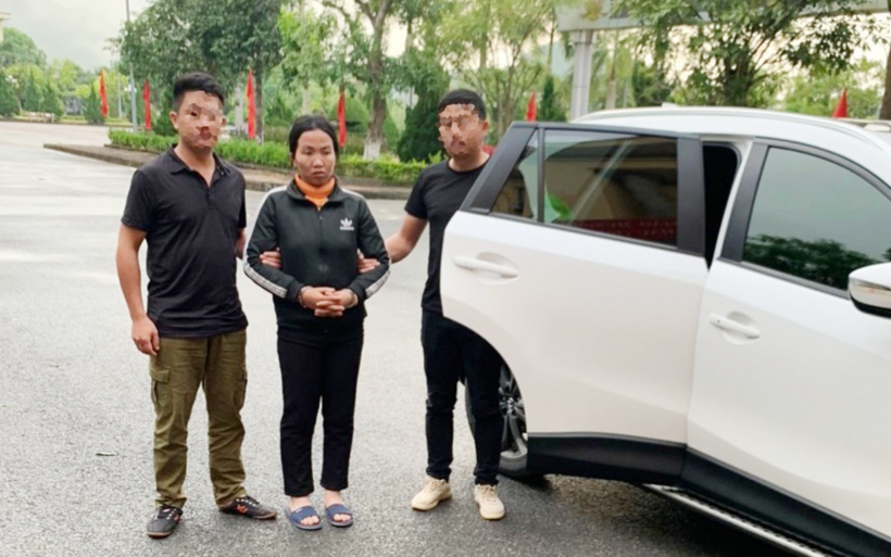 Đối tượng Tẩn Ú Mẩy bị bắt giữ sau 7 tháng lẩn trốn. Ảnh: Phụ Nữ Việt Nam