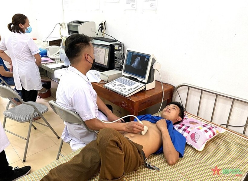 Công tác chăm sóc sức khỏe cho đồng bào DTTS được nâng lên nhờ sự đầu tư từ Chương trình mục tiêu quốc gia 1719. (Ảnh: baodantoc.vn)