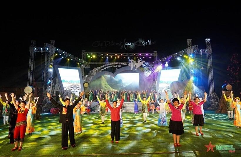 Thông qua thực hiện các chính sách dân tộc, từng bước nâng cao mức sống, chất lượng cuộc sống của đồng bào DTTS.