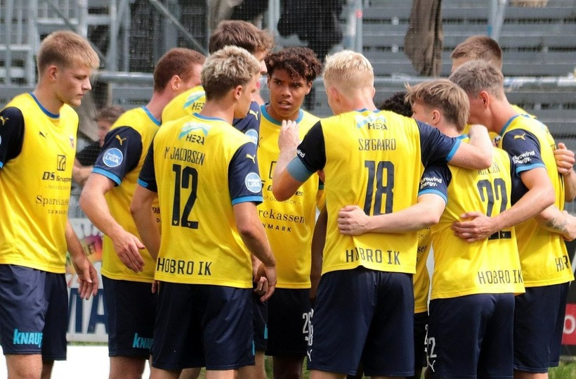 Dự đoán kết quả trận Hobro vs Hillerod, Hạng hai Đan Mạch 1h ngày 12/11: Cuộc chiến giành điểm số.