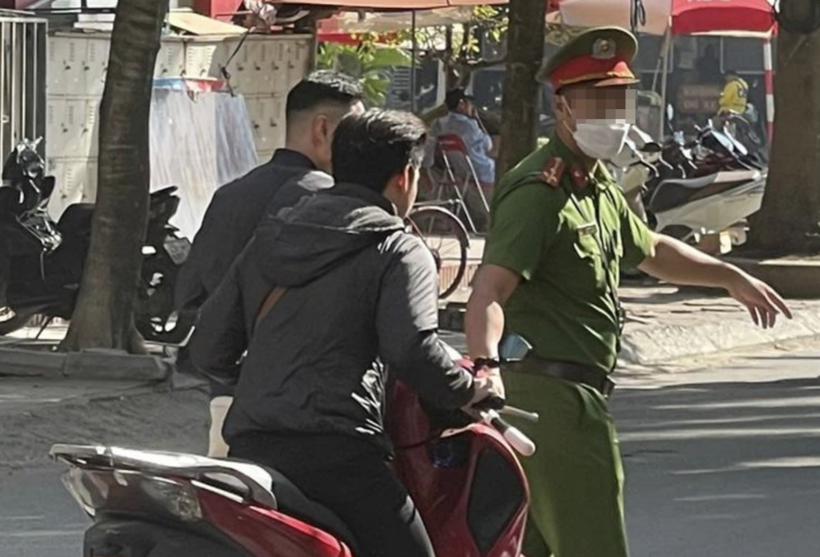 Trường hợp công an xã được dừng xe? Ảnh minh hoạ