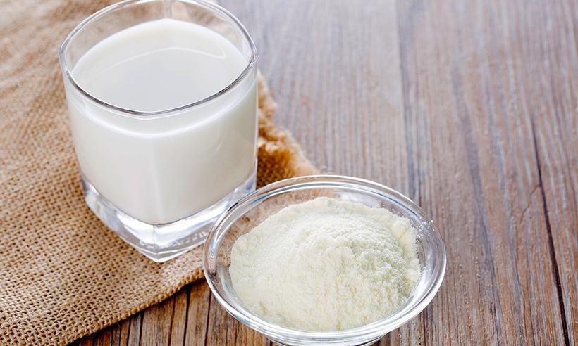 Sữa là nguồn cung cấp canxi và vitamin D dồi dào, giúp tăng cường mật độ xương, ngăn ngừa gãy xương.