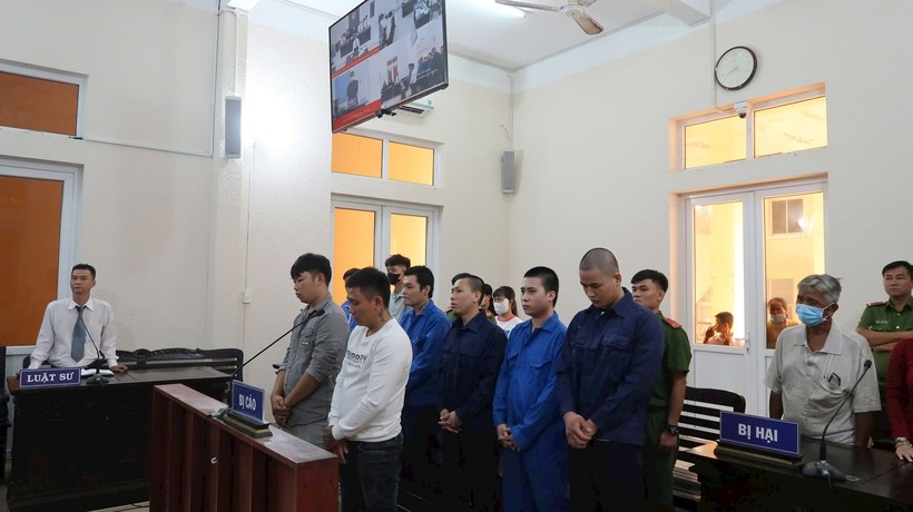 Các bị cáo tại phiên xét xử. Ảnh: Công Lý