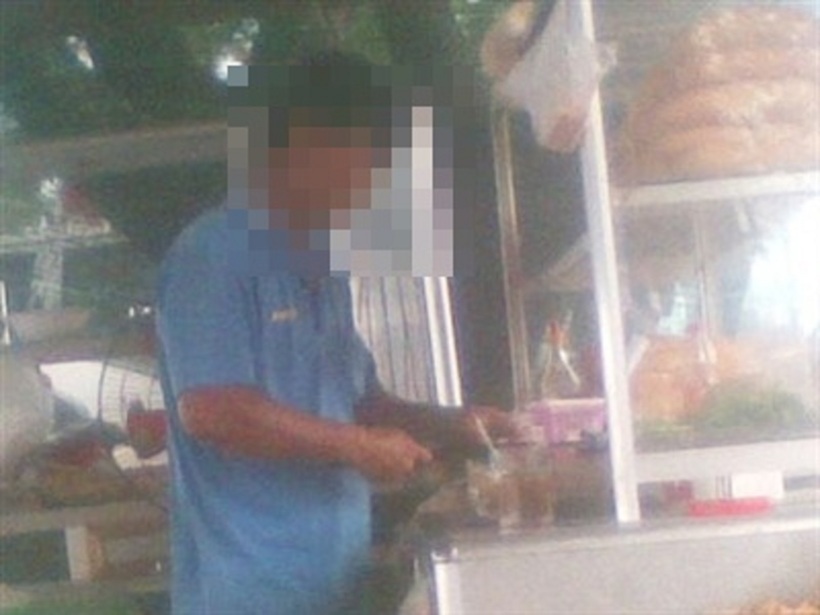Trước khi trúng số "đậm", người đàn ông làm việc giữ nhà vệ sinh và phụ vợ buôn bán. Ảnh: CAND
