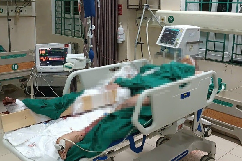 T.A nhập viện trong tình trạng sốc đa chấn thương. Ảnh: Báo Giao Thông