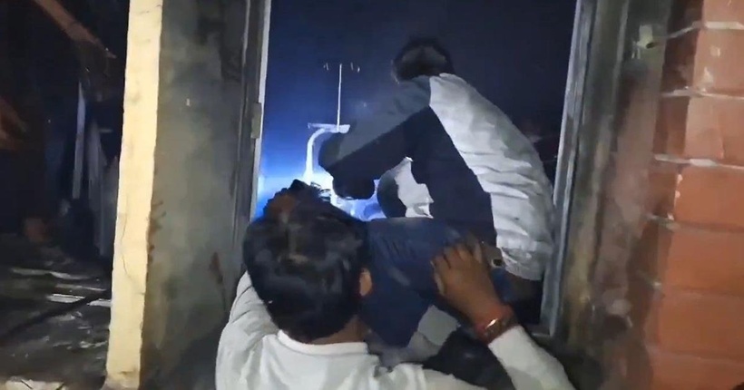 Vụ hỏa hoạn này xảy ra sau 6 tháng vụ hỏa hoạn tại một bệnh viện nhi ở New Delhi khiến 6 trẻ sơ sinh thiệt mạng.Hồi tháng Năm, một vụ cháy cũng khiến ít nhất 27 người thiệt mạng, trong đó có nhiều trẻ em, khi đám cháy bùng phát tại một khu vui chơi giải trí đông đúc.