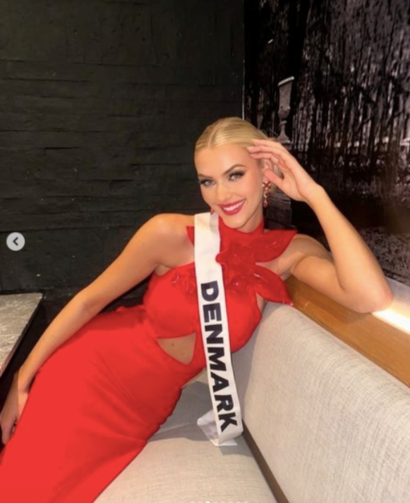 Từ những ngày đầu tham gia Miss Universe 2024, Victoria Kjær Theilvig luôn được các chuyên trang sắc đẹp và cộng đồng yêu nhan sắc đánh giá là ứng viên sáng giá tại cuộc thi năm nay.